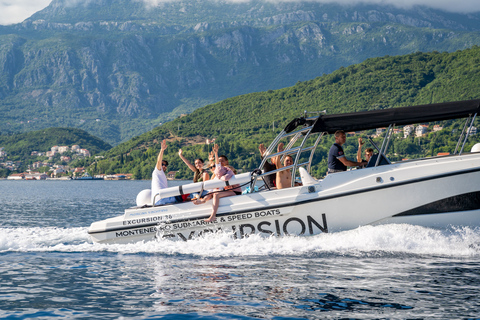 Kotor: Caverna Azul e Nossa Senhora das Rochas: passeio de barco em grupo