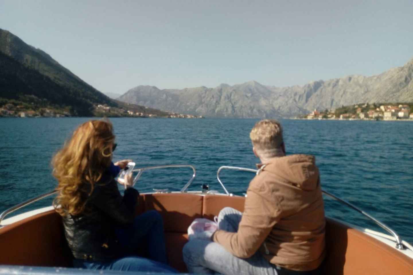 Bláhellirinn: Einkabátsferð frá Kotorflóa