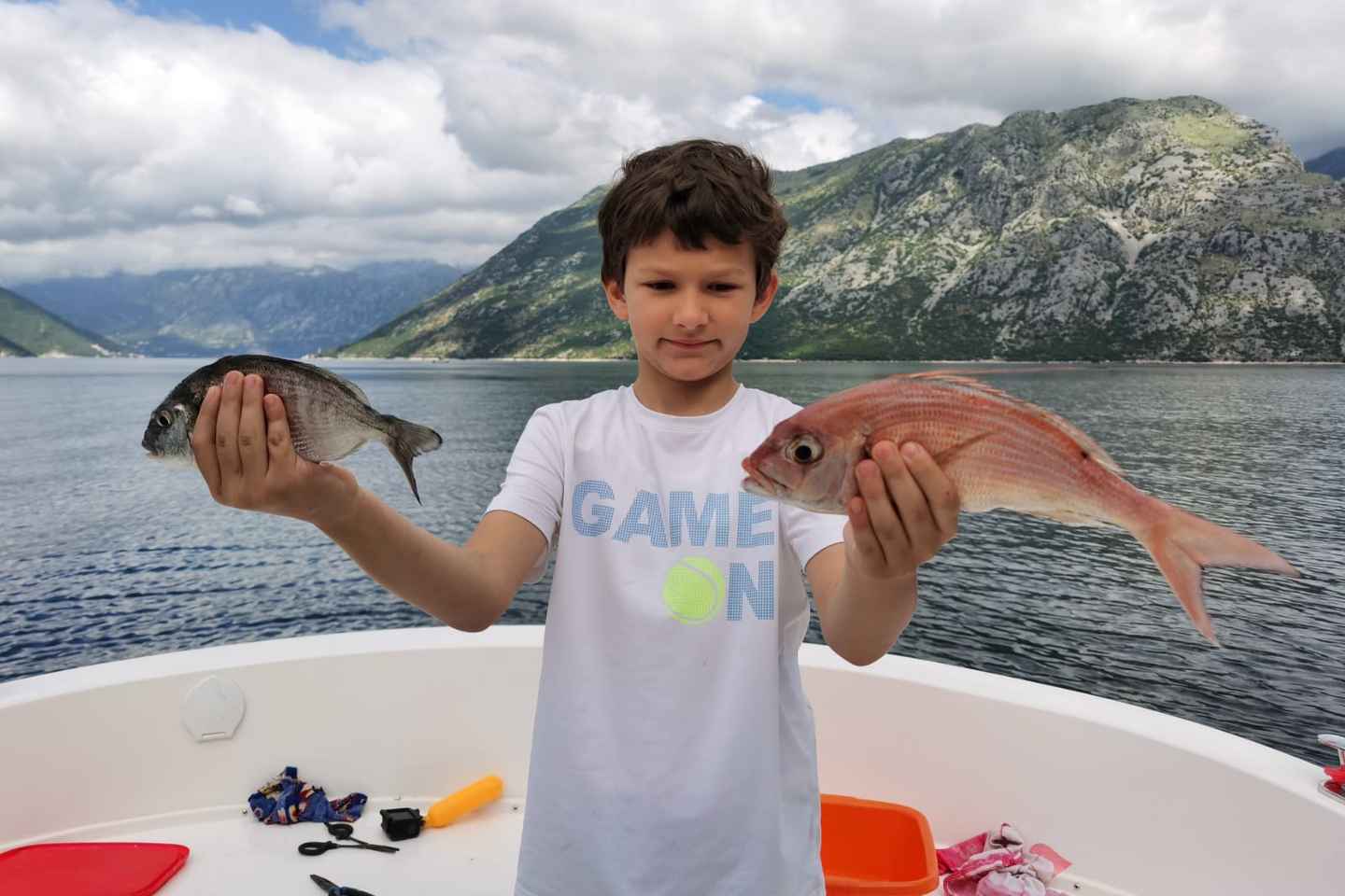 Bláhellirinn: Einkabátsferð frá Kotorflóa