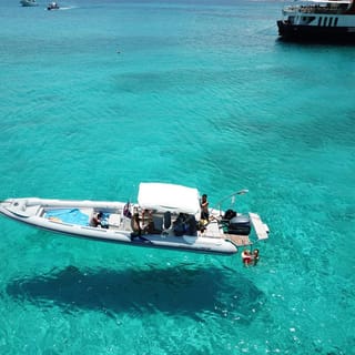 Da Sfakia: crociera in barca privata e spiagge con pranzo