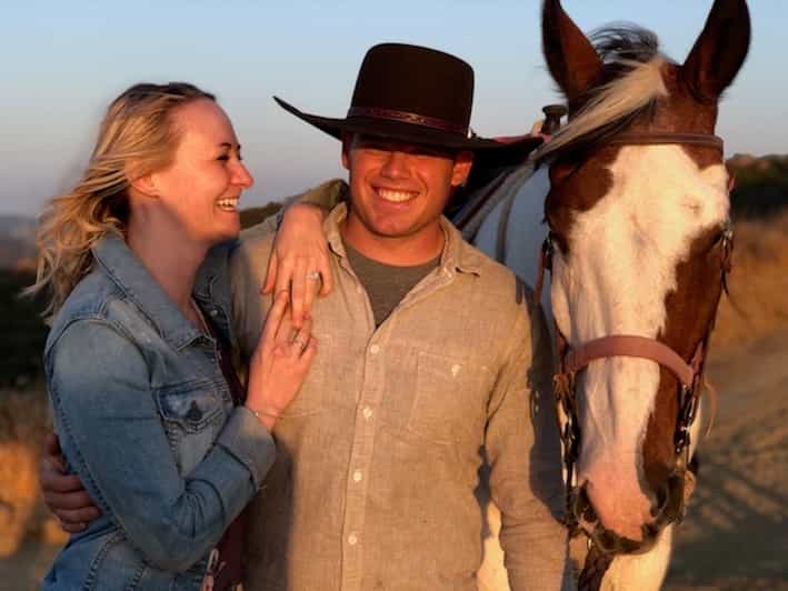 Las Vegas: Sunset Horseback Riding Tour with BBQ Dinner