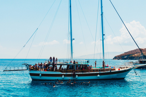 Athene: dagtour eilandhoppen met lunchAthene: eilandhoppende cruise van een hele dag met lunch en zwemmen