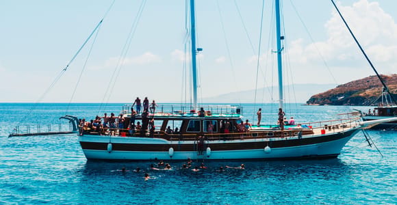 Athens: Island Cruise with Lunch & Hop-On Hop-Off Bus Ticket