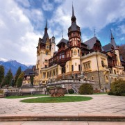 From Bucharest: Peles, Bran Castle & Old Town Brasov Tour