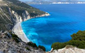 Kefalonia: Road Trip to Myrtos Beach, Assos & Fiskardo