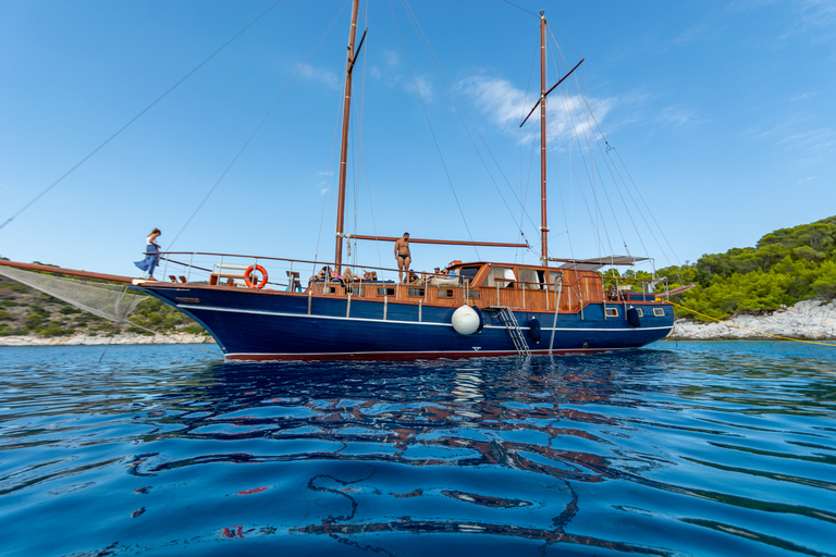 Au départ d&#039;Athènes : Croisière d&#039;une journée à Égine, Agistri et Metopi avec déjeuner