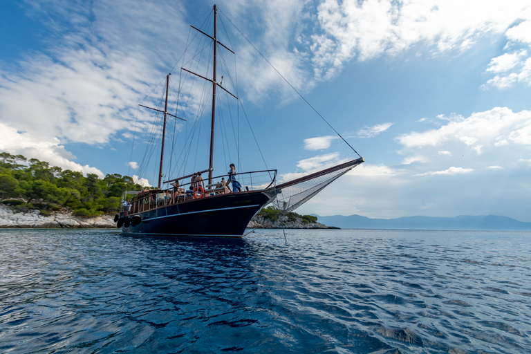 Au départ d&#039;Athènes : Croisière d&#039;une journée à Égine, Agistri et Metopi avec déjeuner