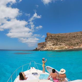 Lampedusa: Tabaccara Bay, Rabbit Island Boat Tour with Lunch