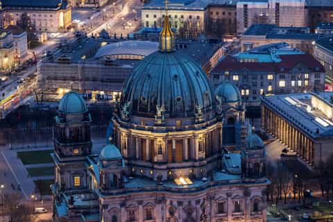 Berlino: ingresso prioritario alla Torre della TV con cena e concerto