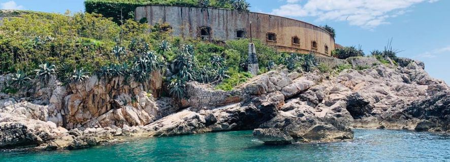 Kotor: Błękitna Jaskinia i rejs statkiem Mamula z pływaniem i napojami