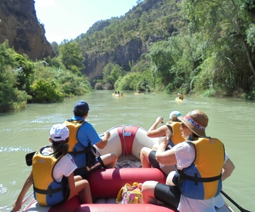 Rafting y arte rupestre en el cañón de Almadenes