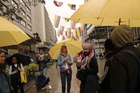Bogotá: tour a pie de La Candelaria con aperitivosOpción estándar