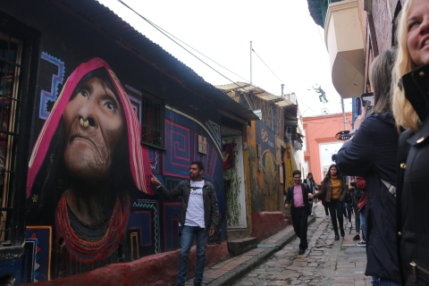 Bogotá: Spaziergang in La Candelaria mit ErfrischungenStandard Option