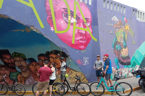 Z Miraflores: Najważniejsze wycieczki rowerowe po Limie i pomniku JezusaLima: Miraflores, La Costa Verde i Chorrillos Bike Tour