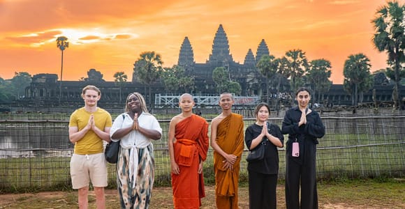 Siem Reap: Angkor Sunrise Tour Include Breakfast & Lunch