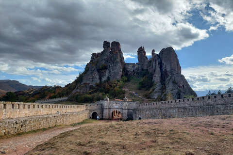 Sofia: Belogradchik Rocks and Venetsa cave Private Day Trip