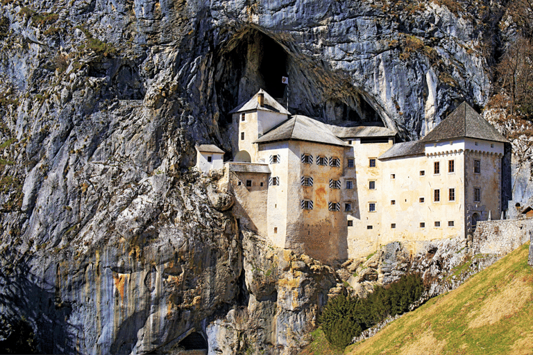 De Ljubljana: visite guidée de la grotte de Postojna et du château de Predjama