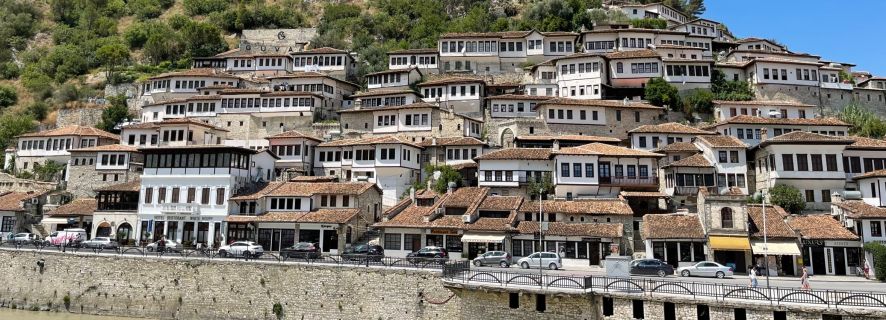 Tirana: tour di 4 giorni dei momenti salienti del patrimonio albanese