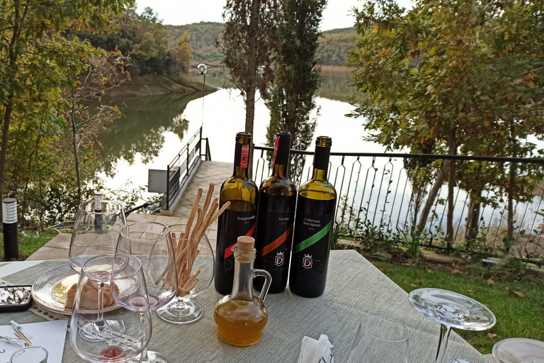 Van Tirana: Durres & Lalzi Bay Wine Tasting Tour