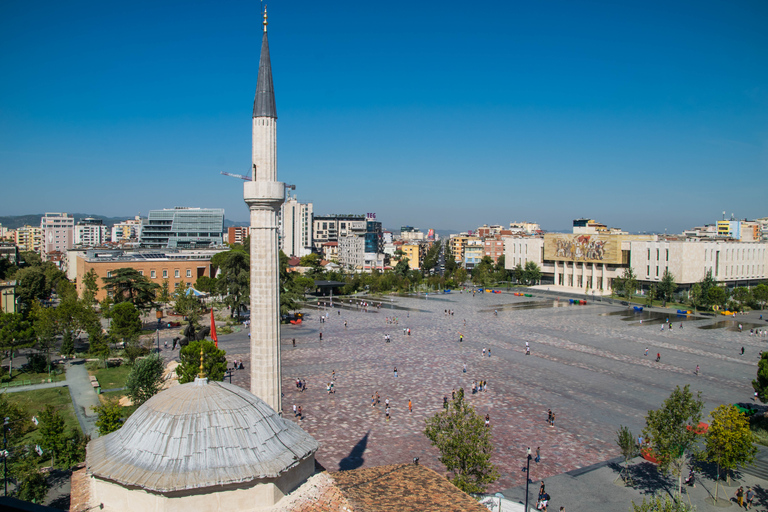 Tirana: visite historique communiste avec cuisine de rue