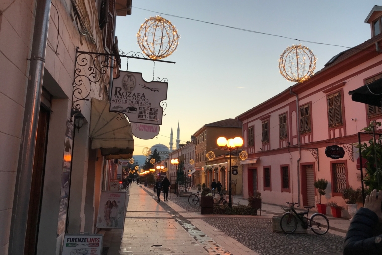Tirana: mini-excursion de 4 jours dans le nord de l'AlbanieChambre Twin-Share