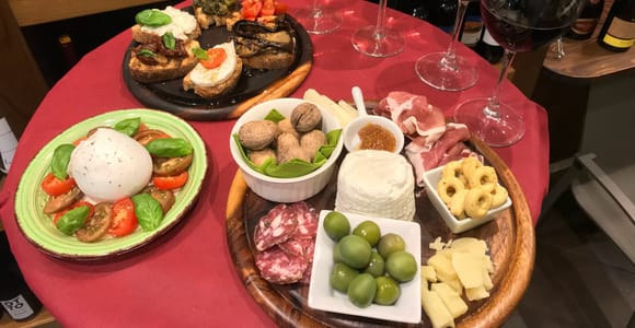 Naples: Wine and Food Tasting in Local Winery
