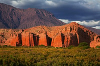 Excursiones guiadas por Salta, Cafayate, Cachi y Salinas Grandes - Hizvo