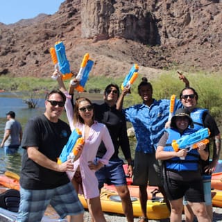 Willow Beach: Emerald Cave and Lake Mead Kayaking Tour