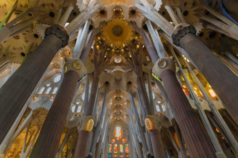 Barcelona: Sagrada Familia Highlights Tour | GetYourGuide
