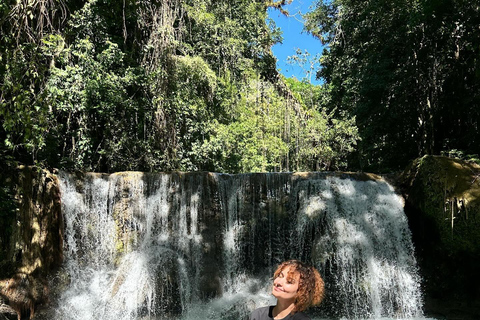 Safari sul fiume Black, cascate di Ys e tour del rum della tenuta AppletonDa Negril