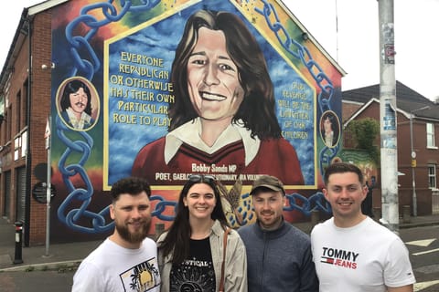 Belfast: Black Taxi Tour & Crumlin Road Jail Tour