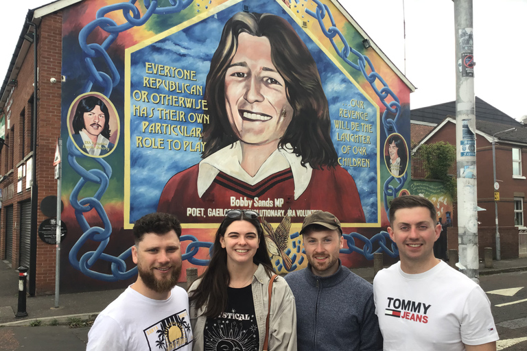 Belfast: Black Taxi Tour i Crumlin Road Jail TourBelfast: czarna taksówka, wycieczka po więzieniu Crumlin Road