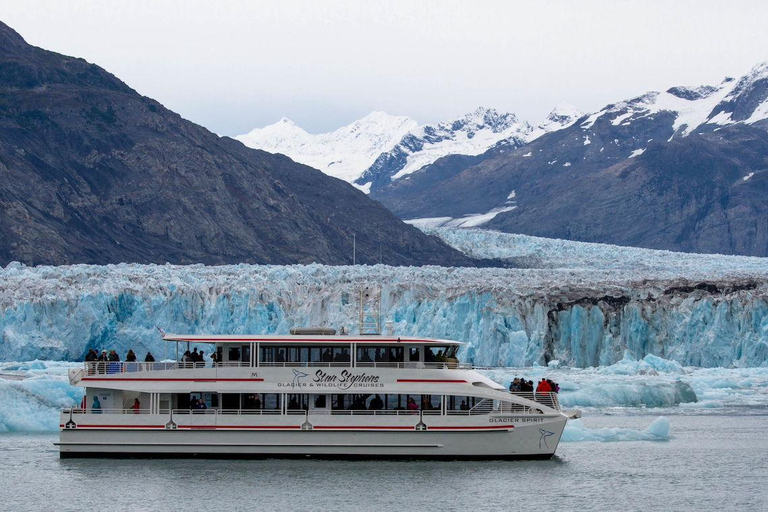 Valdez: 6-Hour Columbia Glacier Cruise