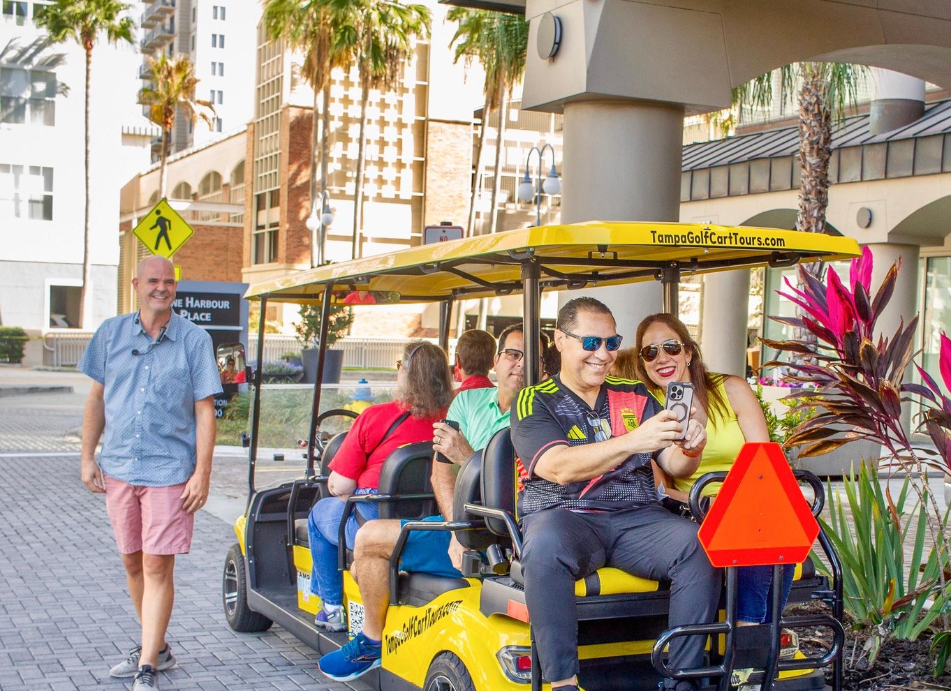 Tampa: Guidet byrundtur i Deluxe Street Golf Cart
