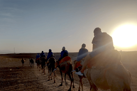 Marrakesh: Agafay Desert Camel Ride en ATV Tour