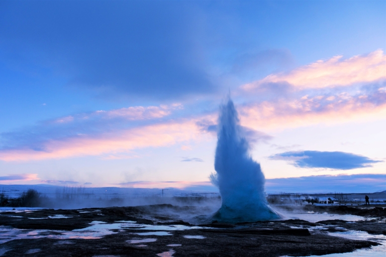 From Reykjavik: Golden Circle Full-Day Trip Tour with Pickup from Bus Stop 12