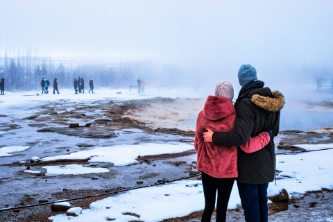 Z Reykjaviku: całodniowa wycieczka do Złotego KręguWycieczka z odbiorem z przystanku autobusowego 12