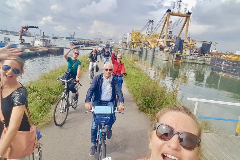 Rotterdam: fietstocht langs hoogtepunten in kleine groepRotterdam: fietstocht in kleine groep Engels