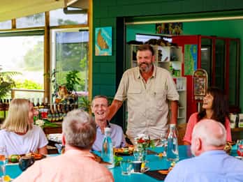 Von Cairns aus: Atherton Tablelands Food and Wine Tasting Tour
