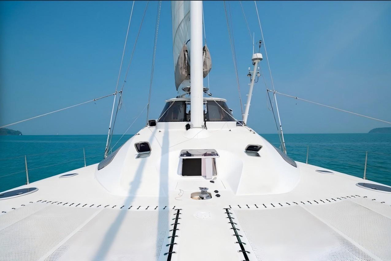 Phuket: tour en yate de lujo por las islas Racha y Coral