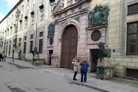 Munich Residenz: Tour privado con el artista Paul Riedel