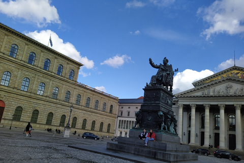 Munich Residenz: Private Tour with Artist Paul Riedel