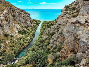 Georgioupolis: Preveli Palm Beach Day Trip by Bus and Boat