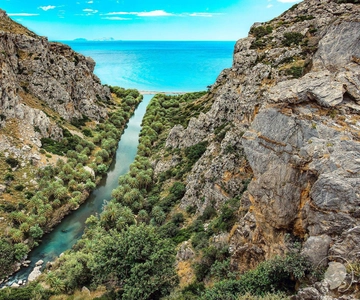 Georgioupolis: Preveli Palm Beach Day Trip by Bus and Boat