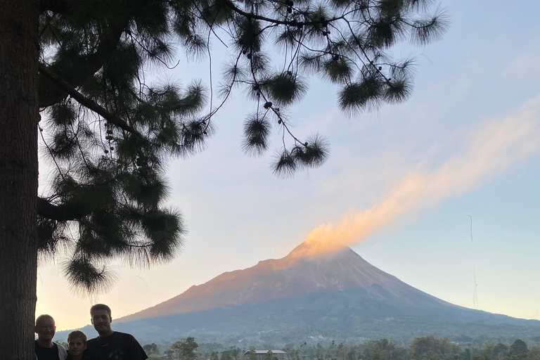 Yogyakarta: Sunrise, Rice Terrace, & Borobudur Tour Kedung Kayang waterfall viewpoint