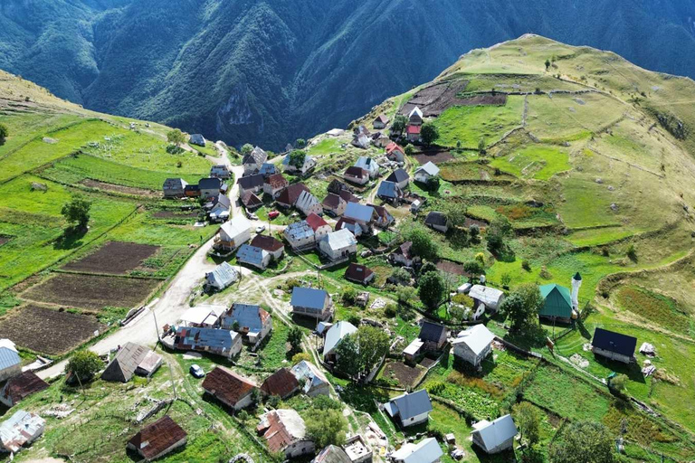 Sarajevo: Lukomir Village Tour with Local Food Tasting