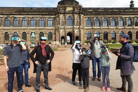 Dresden: TimeRide GO! VR RundgangDresden: TimeRide GO! VR Walking Tour Tickets 2024