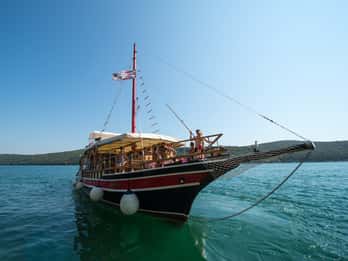 Poreč: Boat Day Trip to Rovinj with or without Fish Lunch