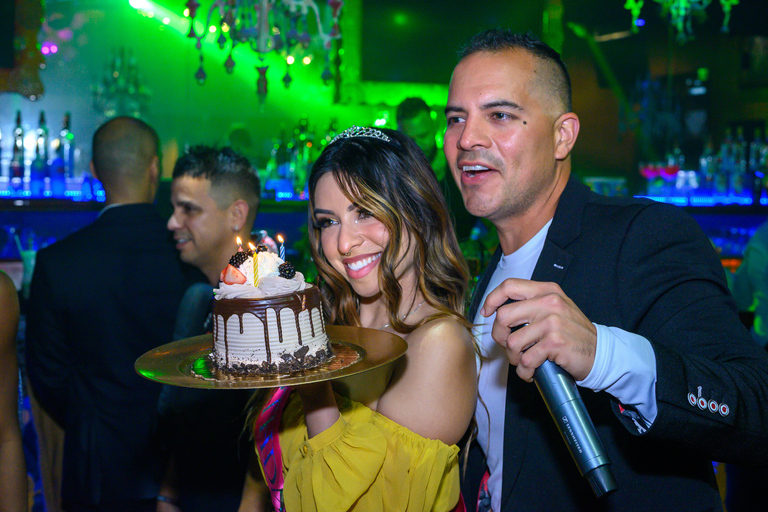 Miami: Salsa Night with Lessons, Cuban Bites, and Live MusicMiami: Salsa &amp; Bachata Lessons, Mojito, 3 Appetizers, &amp; Club