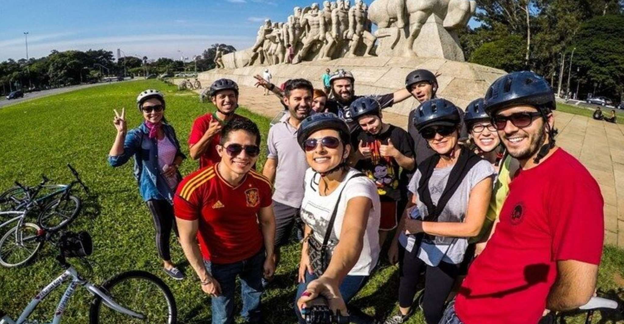 Sao Paulo: The Coolest Urban Scenes Bike Tour